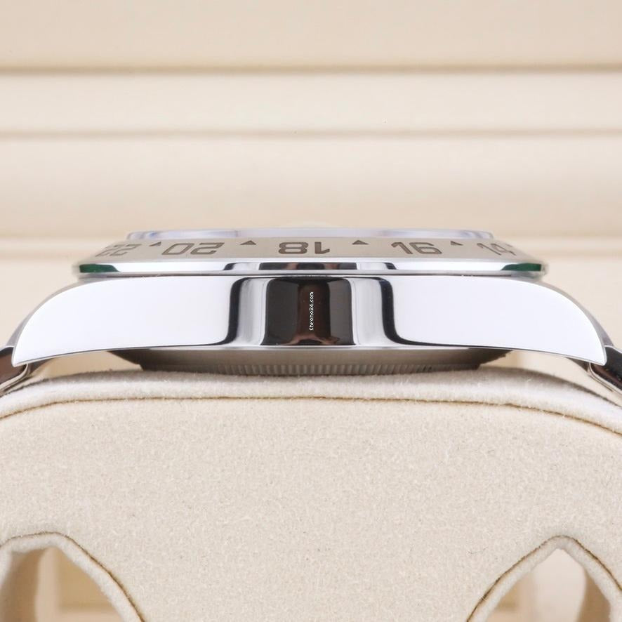 Rolex Explorer II  Esfera Negra, 2025, Full Set / Complete Set.