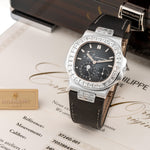 Patek Philippe Nautilus Ref. 5724 — Oro Blanco con Diamantes Baguette