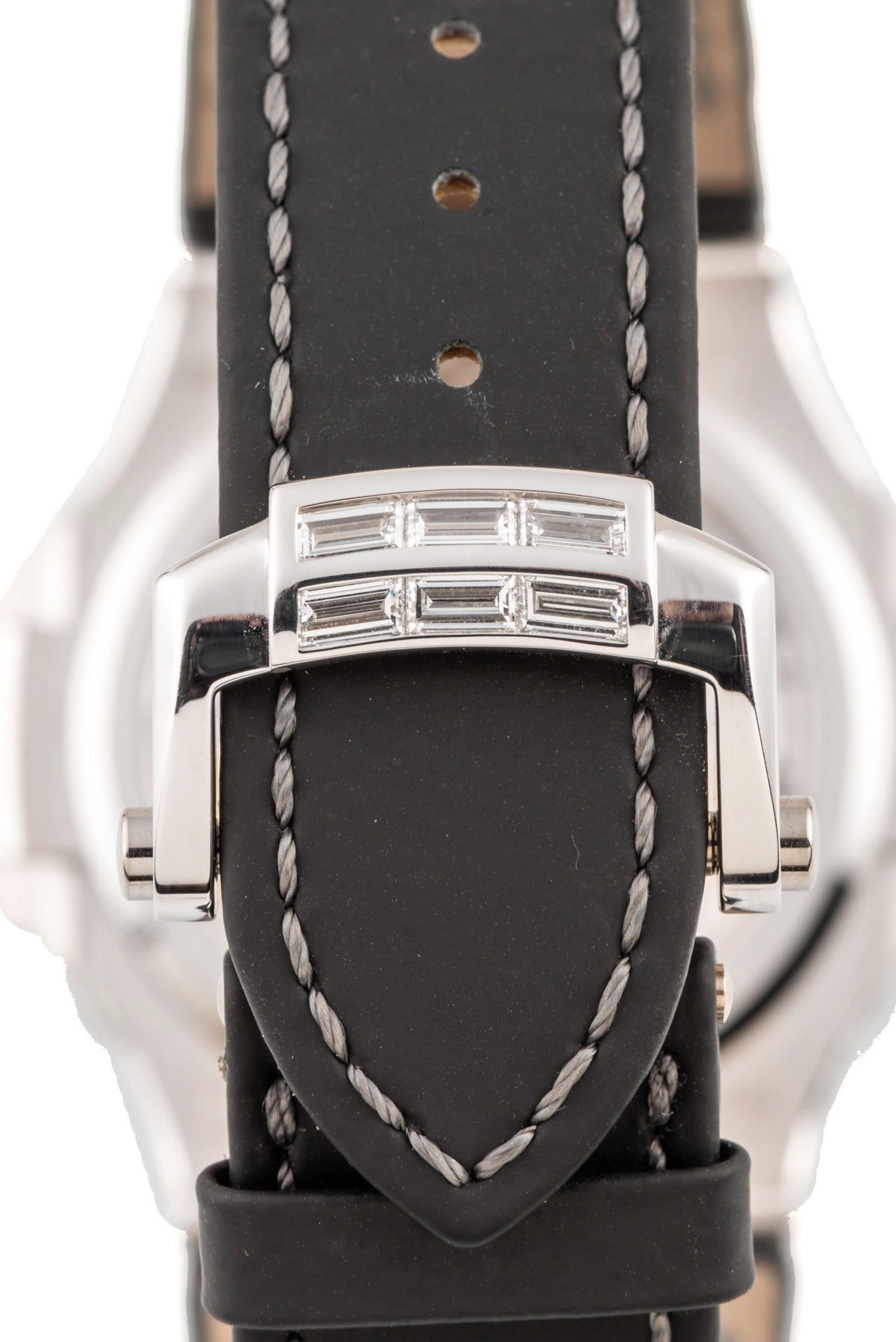 Patek Philippe Nautilus Ref. 5724 — Oro Blanco con Diamantes Baguette