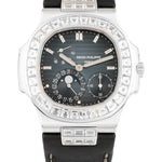 Patek Philippe Nautilus Ref. 5724 — Oro Blanco con Diamantes Baguette