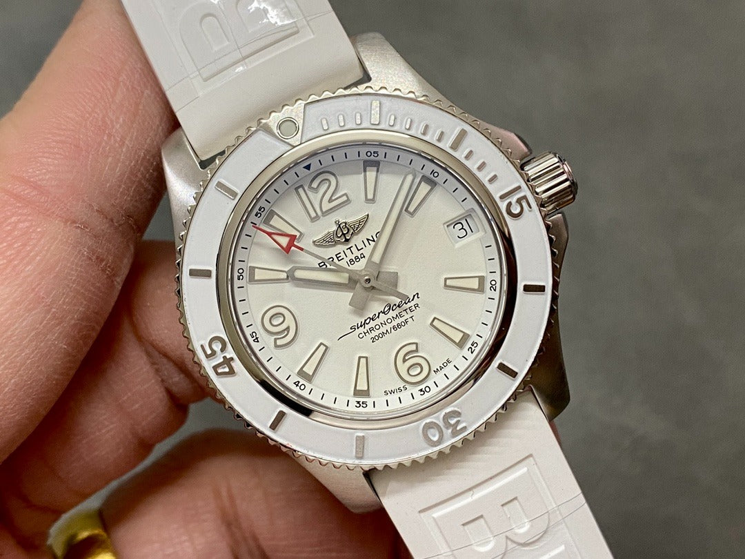 Breitling Superocean 36 Automatic A17316D21A1S1