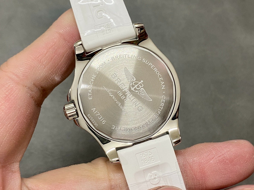 Breitling Superocean 36 Automatic A17316D21A1S1