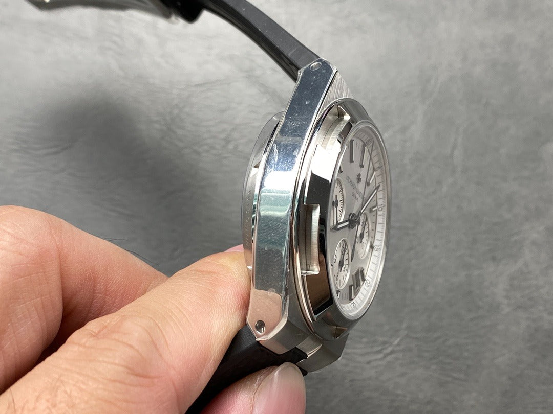Vacheron Constantin Overseas Chronograph Silver Dial