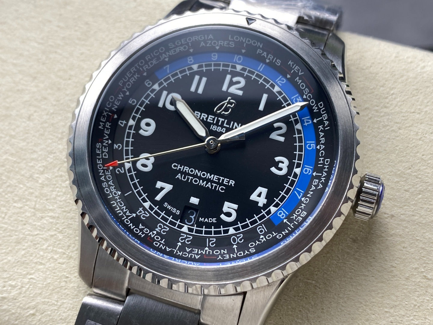 Breitling Navitimer 8 B35 Automatic Unitime AB3521U41B1A1