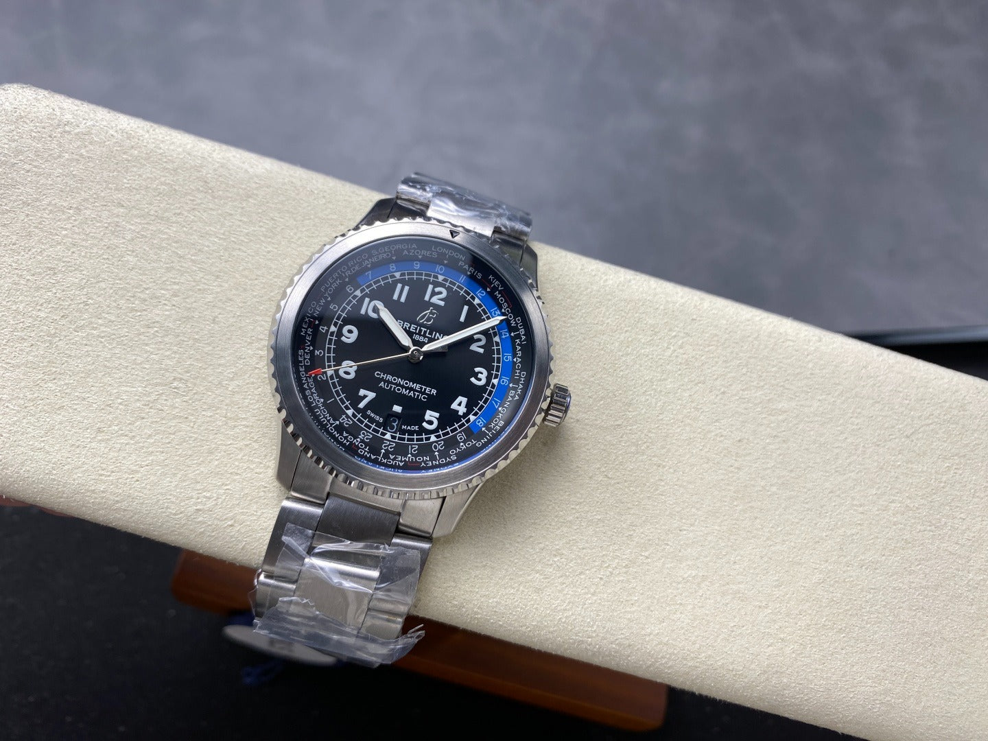 Breitling Navitimer 8 B35 Automatic Unitime AB3521U41B1A1