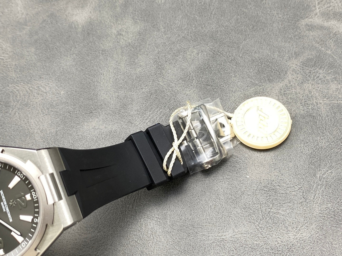 Vacheron Constantin Overseas 47040/000W-9500