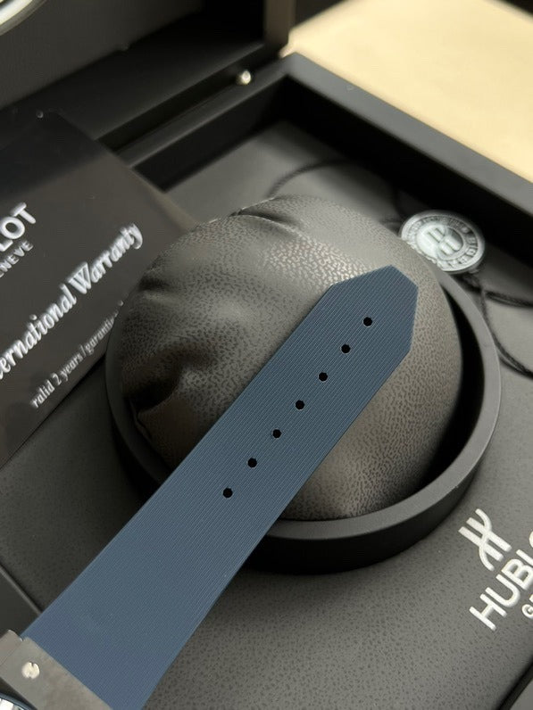 Hublot Classic Fusion Blue