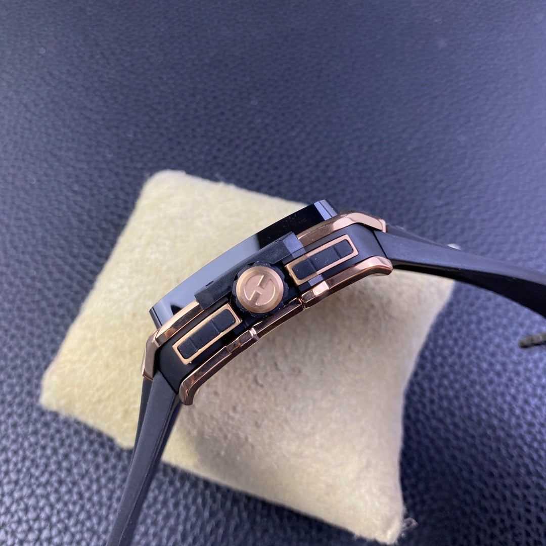 Hublot Square Bang Unico King Gold 42 mm