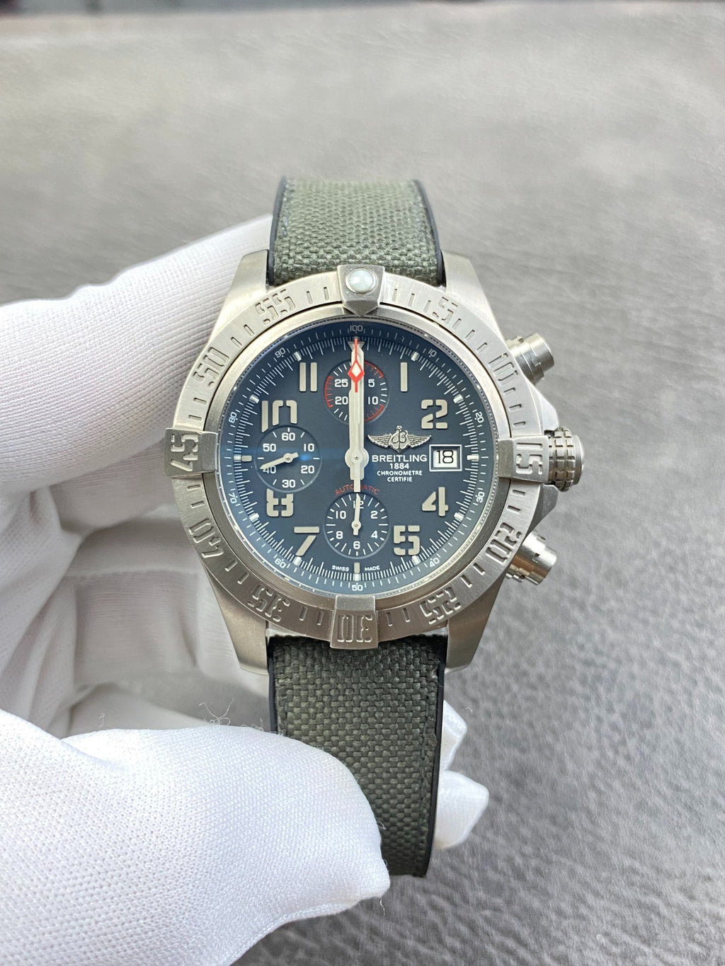 Breitling Avenger Bandit E13383