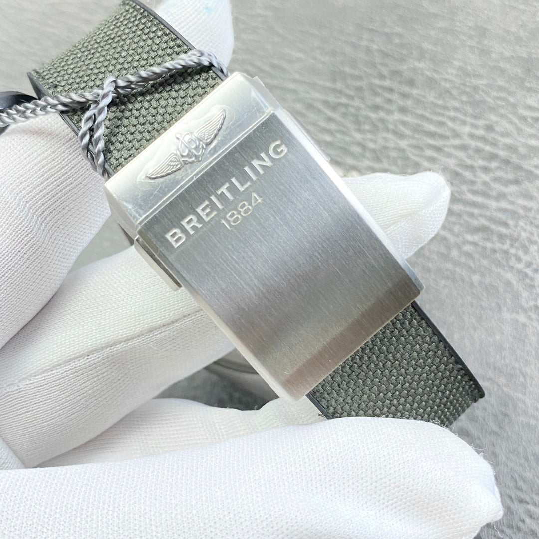 Breitling Avenger Bandit E13383