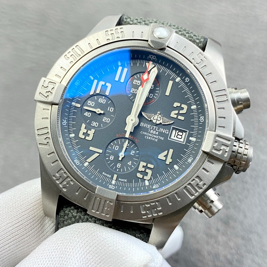 Breitling Avenger Bandit E13383