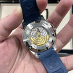 Patek Philippe Aquanaut 5168G-001 — La elegancia azul del tiempo moderno