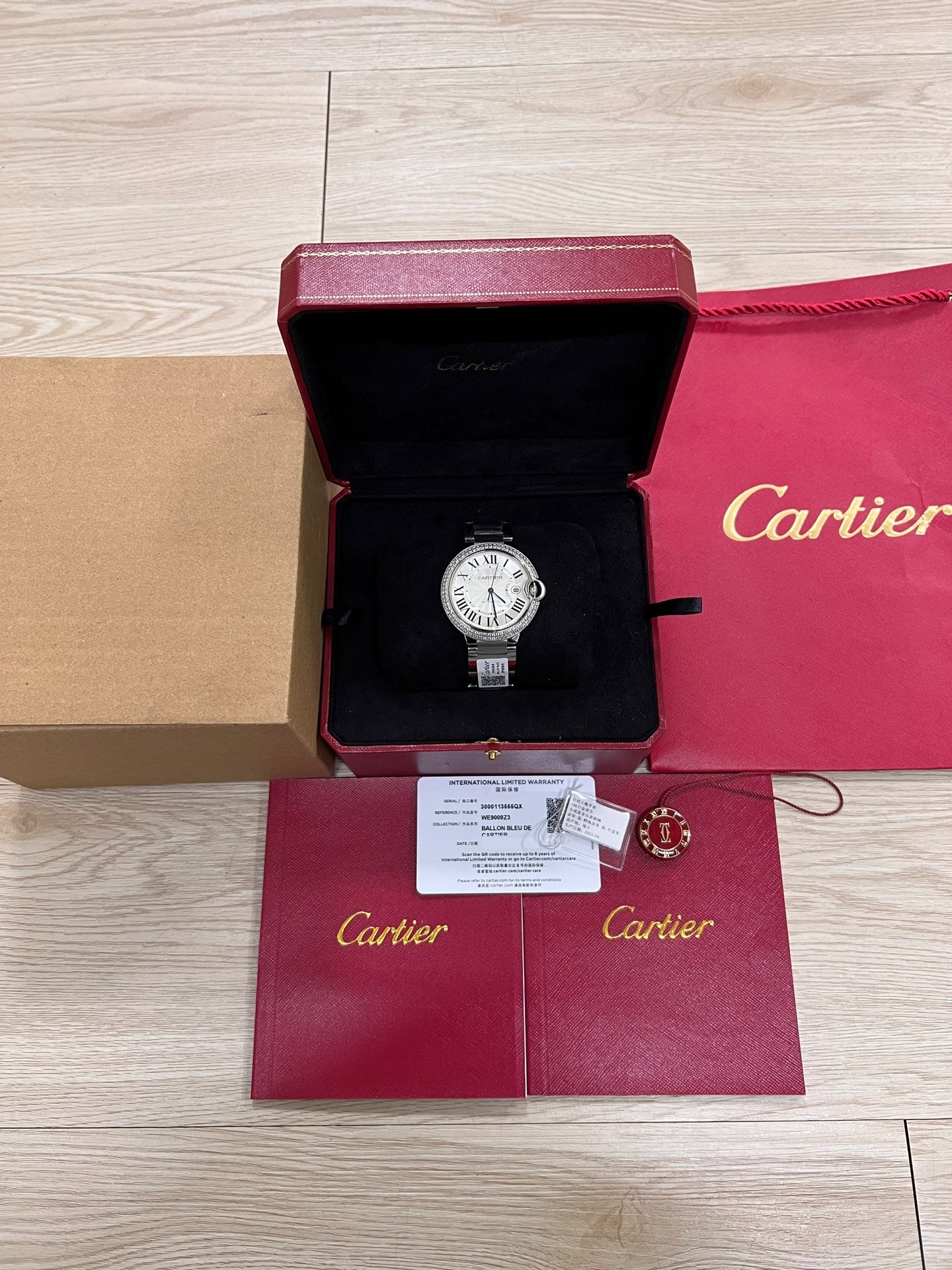 Cartier Ballon Bleu 42mm W69012Z4 Automático Acero Muy bueno