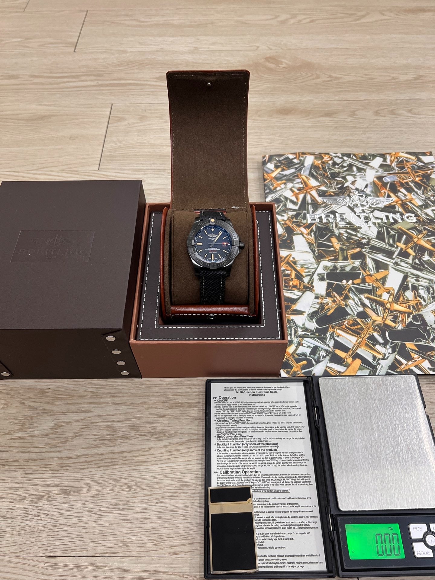 Breitling Avenger Blackbird 44 V