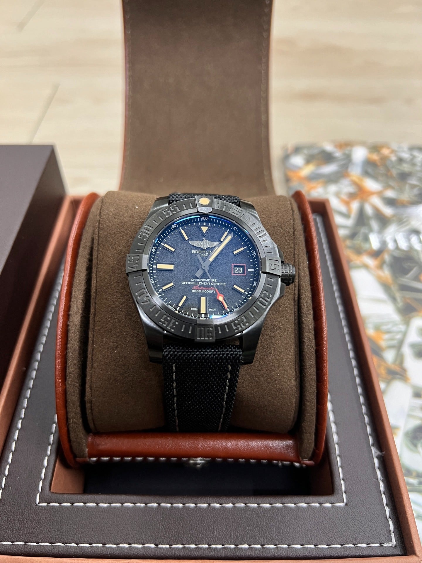 Breitling Avenger Blackbird 44 V