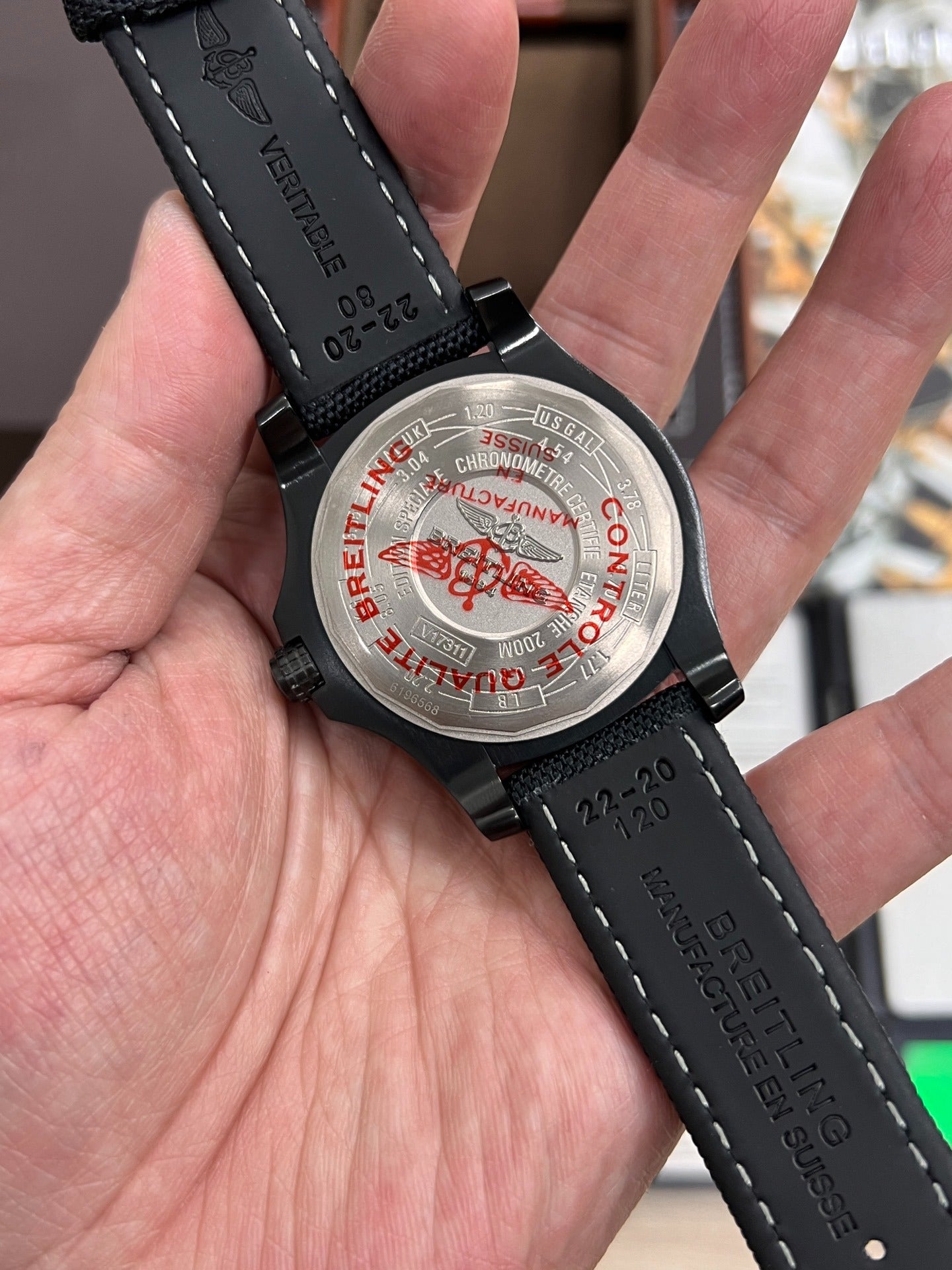 Breitling Avenger Blackbird 44 V