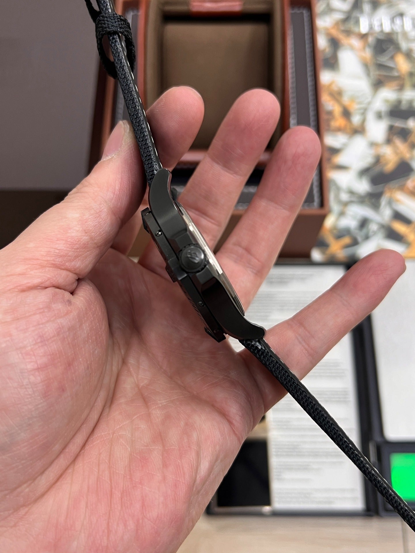 Breitling Avenger Blackbird 44 V