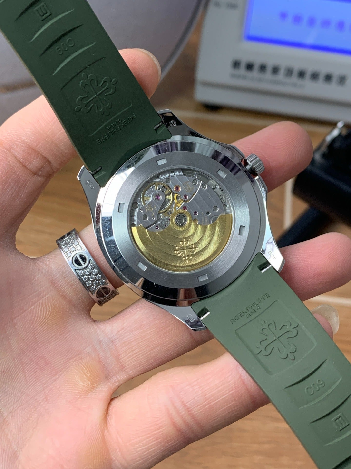 Patek Philippe Aquanaut 5168G-010