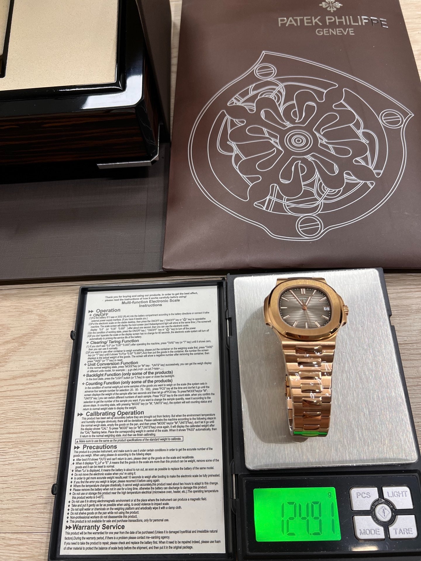 Patek Philippe Nautilus 5711R-001 — Oro Rosa de 18 Quilates, 40 mm