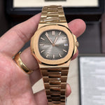 Patek Philippe Nautilus 5711R-001 — Oro Rosa de 18 Quilates, 40 mm