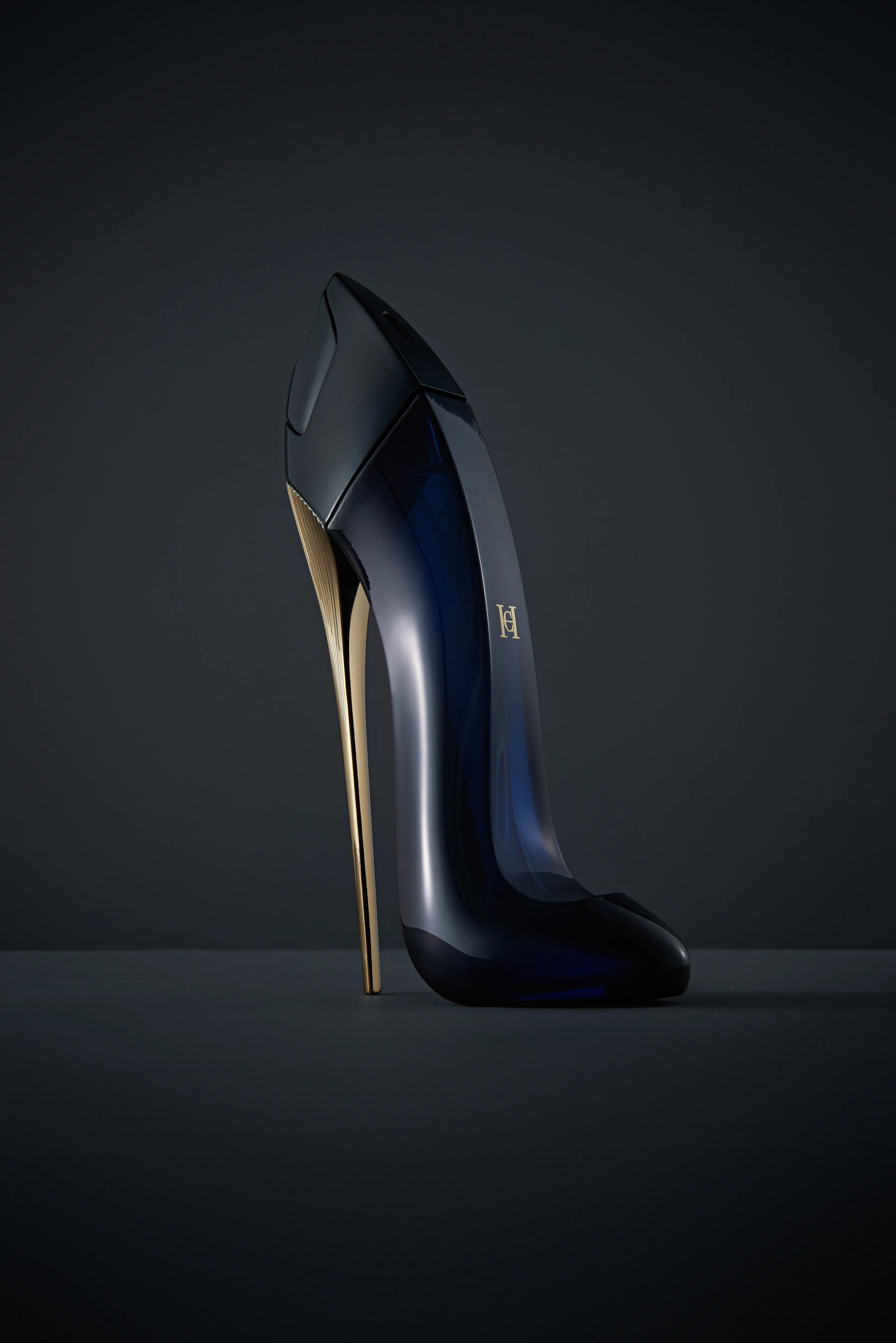 Carolina Herrera Good Girl Black high heels -80ML