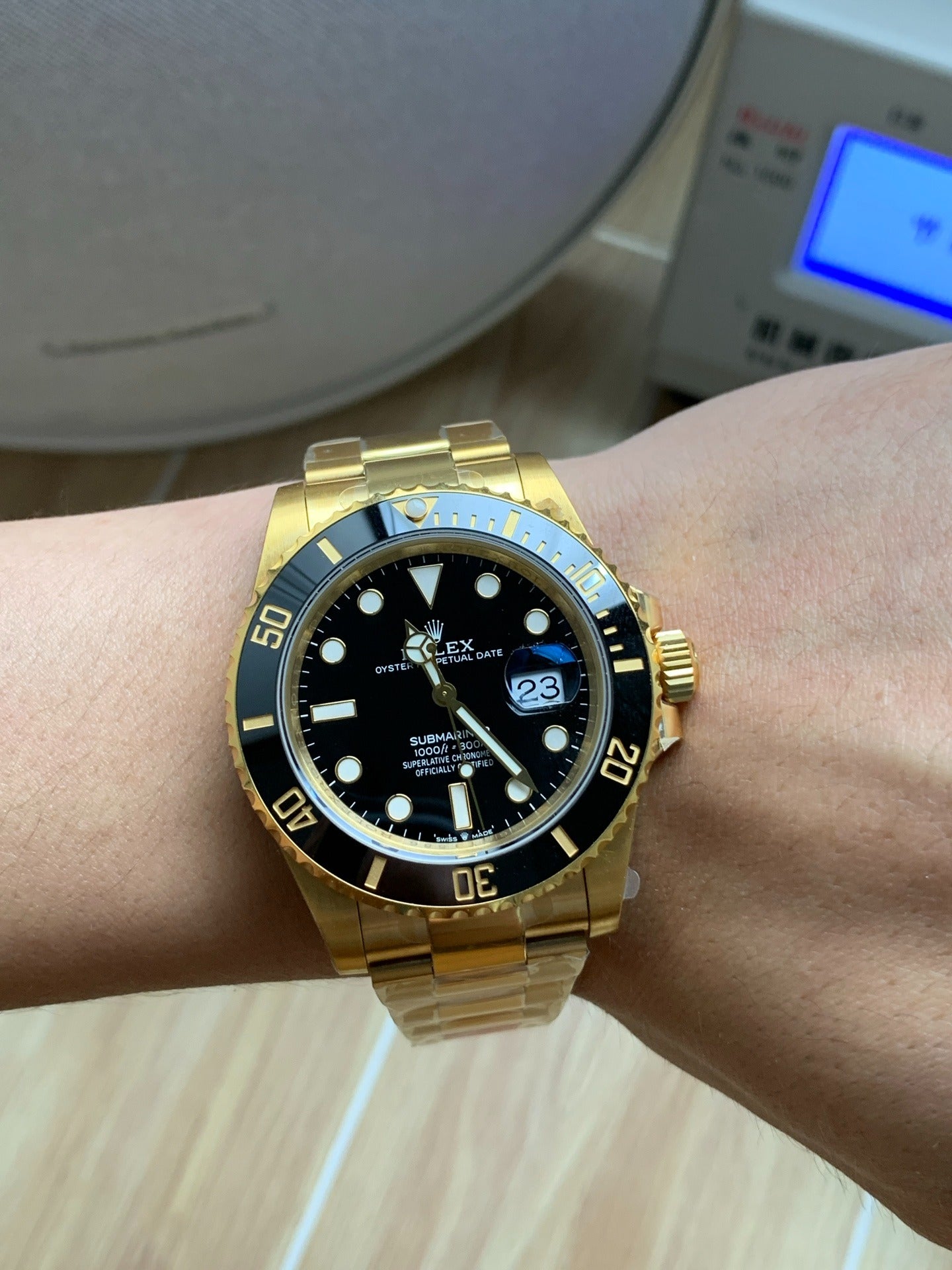 Rolex Submariner Date 40 116618LN Black Ceramic Bezel Black
